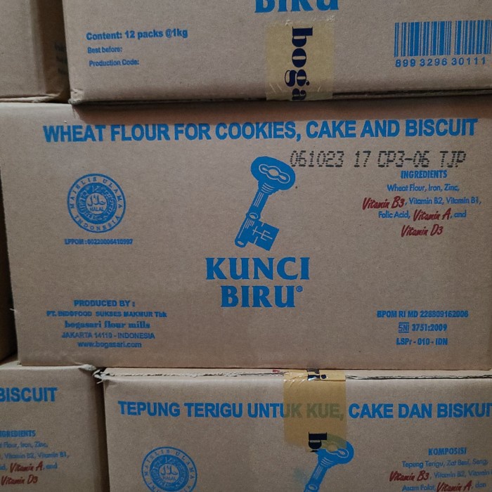 

terigu kunci biru 1 kg dus