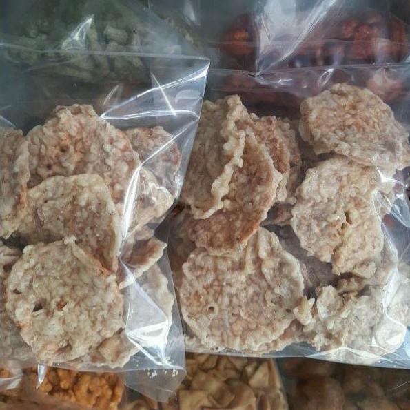 

BIG SALE KERIPIK TEMPE 1KG/TEMPE SAGU DAN TEMPE TEPUNG/KRIPIK TEMPE KILOAN !!!!!