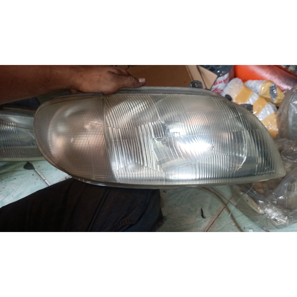 Headlamp kanan Daihatsu taruna original