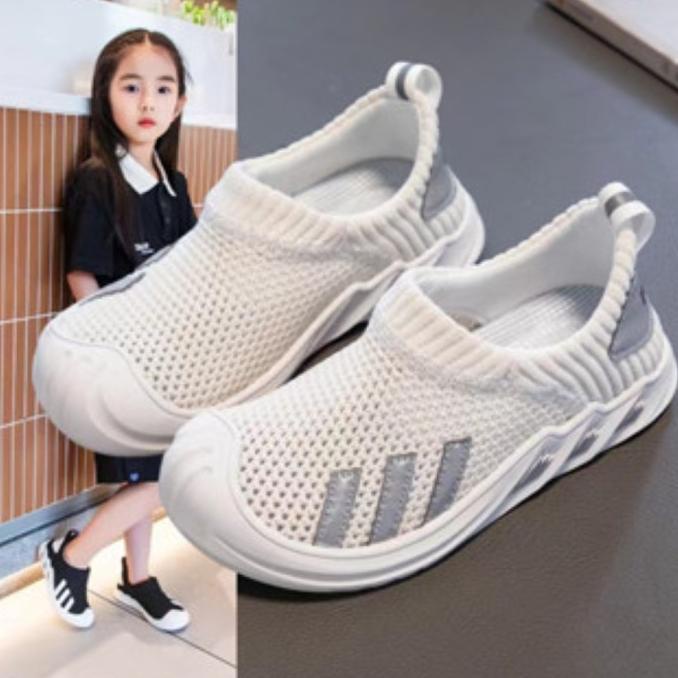 Sepatu Anak Sporty Slip On Laki Laki Perempuan Import