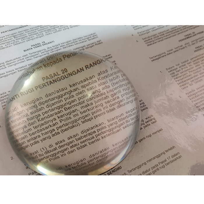 

Paper Weight dan Magnifier Kristal Small