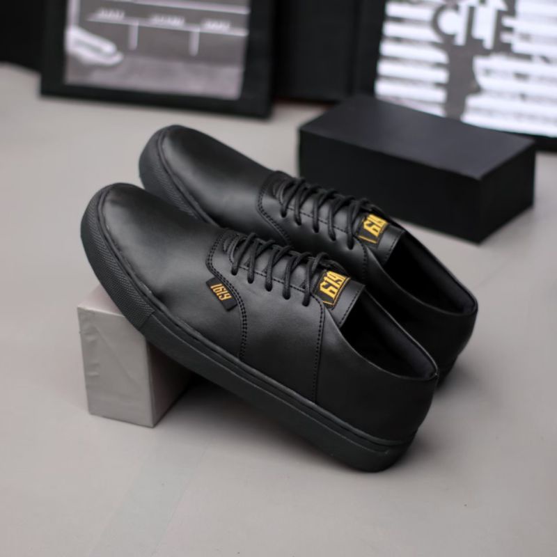 Authentic | Sepatu kulit pria casual formal santai kondangan pernikahan