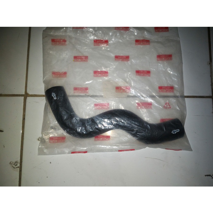 Selang Radiator Atas Panther 2.5 Lama Kotak Original