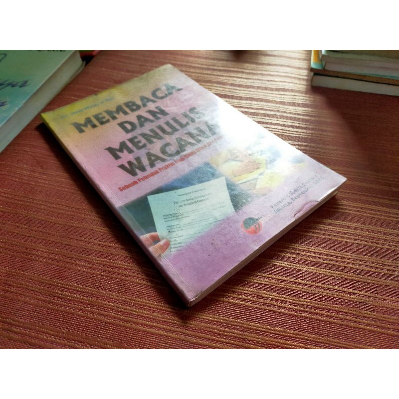 MEMBACA DAN MENULIS WACANA