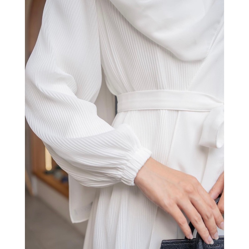 [SYAR'I TILL JANNAH] LUNARA DRESS - SAHARA PLATINUM