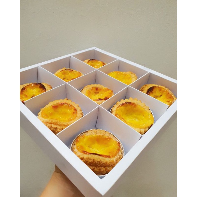 

5 pcs dus box eggtart fruit pie mika polos putih sekat 9 size 7.3 cm