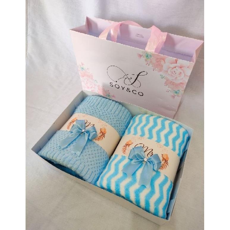 

TERBARU SOY & CO Hampers Wedding Box + Paper Bag Handuk Couple Dewasa 70x140