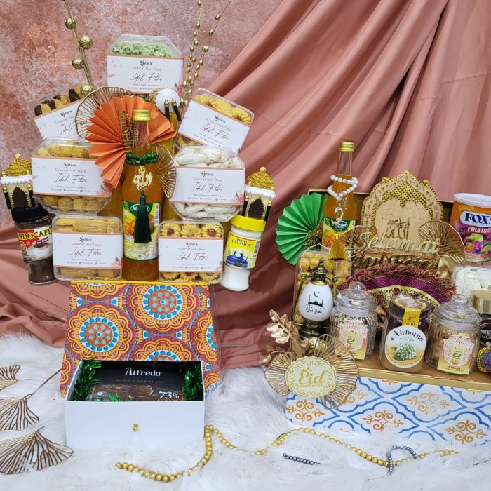 

siap kirim] Paket Dekorasi Lebaran Idul Fitri Hampers Parcel Hadiah Kue Kering 125