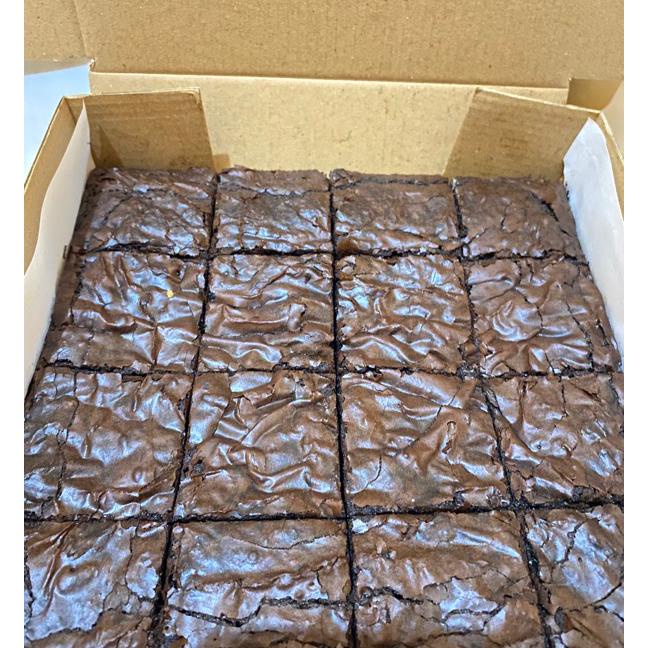 

Fudgy Brownies 20X20 Cm X Topping Sekat 25 Baca Deskripsi