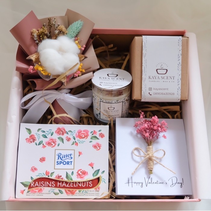 

SIAP KIRIM Hampers Valentine Gift Box Hadiah Kotak Scented Candle madalinsecollect
