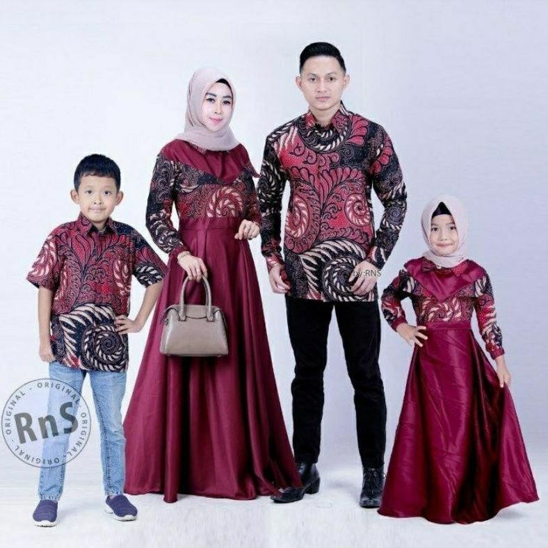 "Koleksi terkini, gaya masa kini." Sarimbit 2024 Terbaru Baju Couple Keluarga Lebaran Pasangan Suami