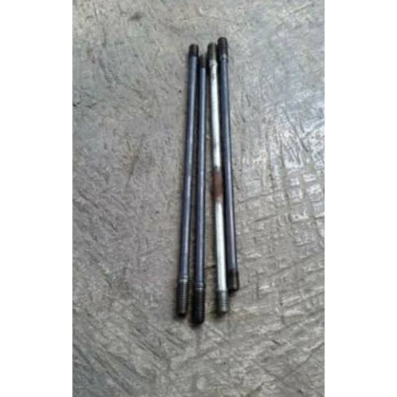 baut tusuk mesin angker Supra fit legenda Revo old Supra fit new barang masih bagus ORI bawaan motor