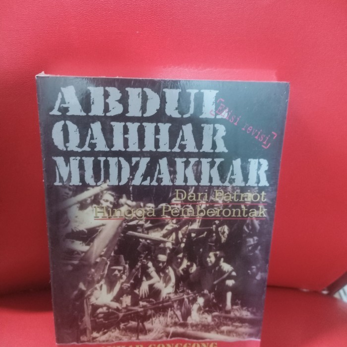 

[Baru] Buku Abdul Wahhab Mudzakkar Dari Patriot Hingga Pemberontak Limited