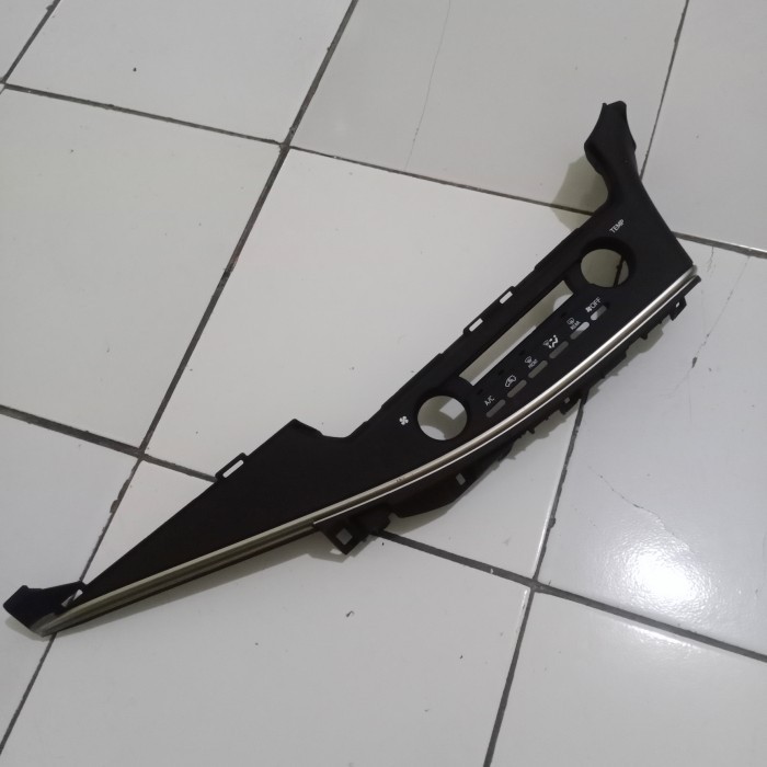 [Original] Frame Panel Ac Digital Indikator Ac Toyota Innova Reborn Terbaru