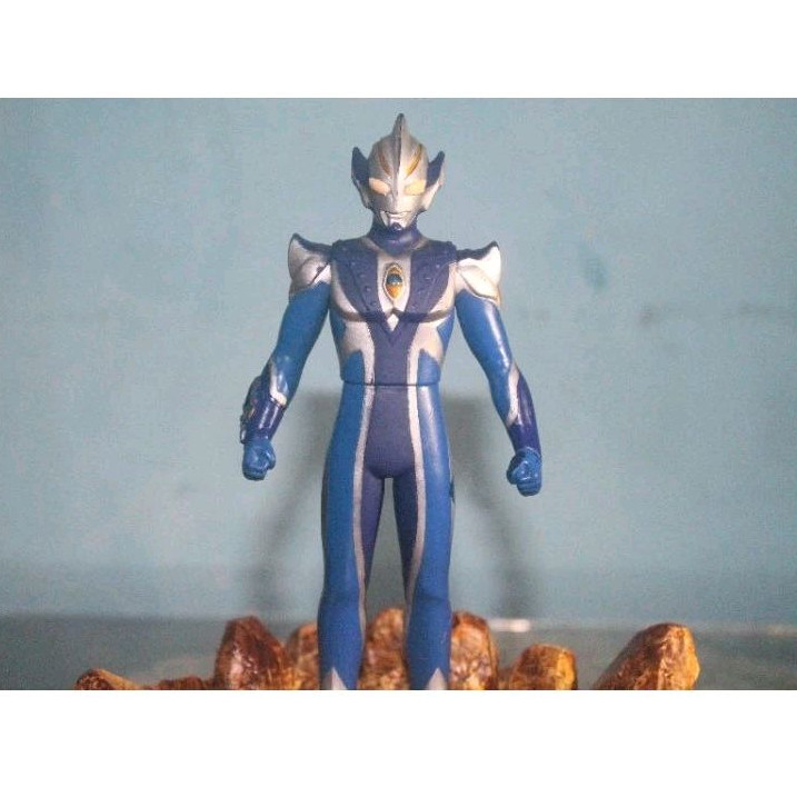 UHS Ultra Heroes Series Ultraman Hikari BANDAI