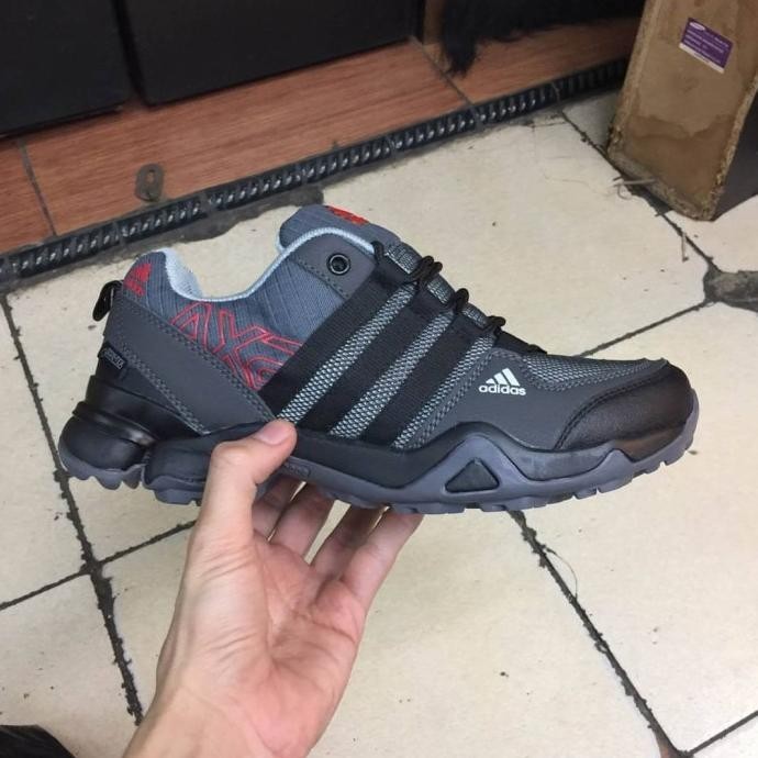 SEPATU ADIDAS TERREX AX2 RUNNING PRIA