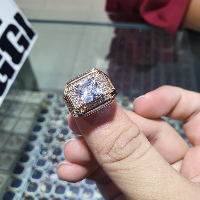 Cincin - Cincin Cowo Pria Mata Putih Mpp Emas