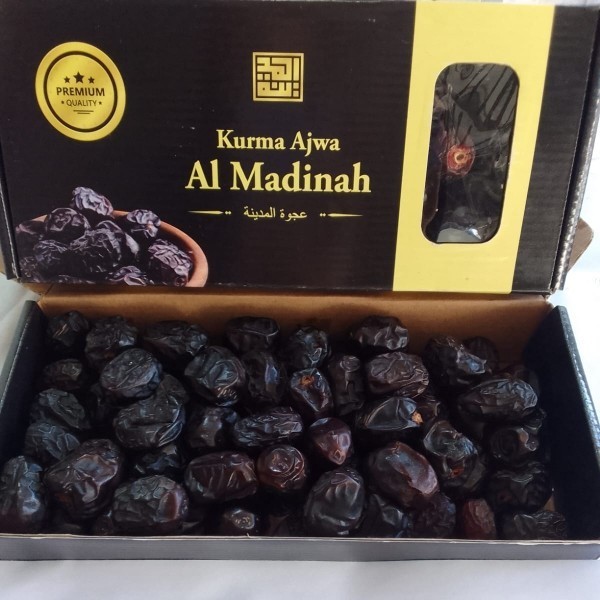 

Kurma Ajwa Madinah 1Kg