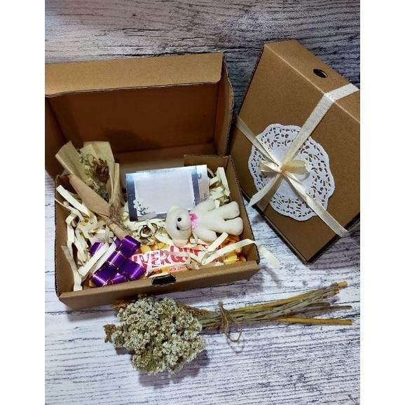 

Bisa Cod Paket Coklat Valentin /Hadiah /Kado Pasangan/Hampers Diskom