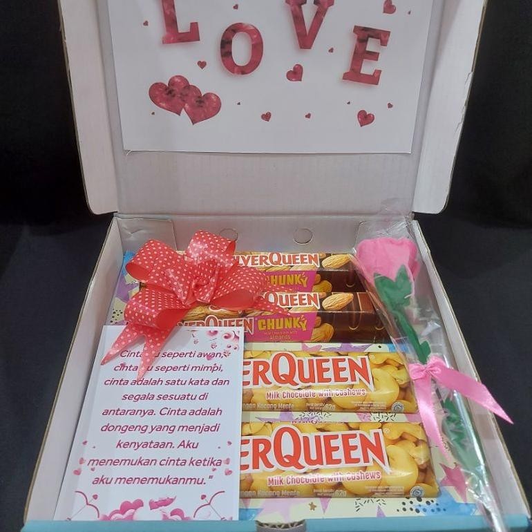 

Terlaris Hampers Snack Kado Bingkisan Hadiah Parcel Coklat Valentine 5-7 Cod