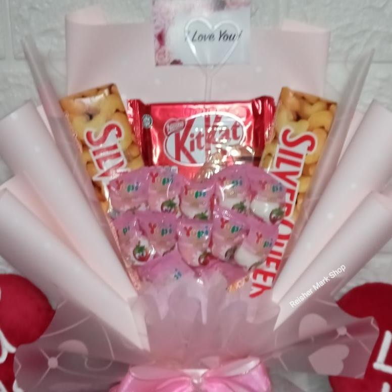 

Flash Sale Buket Coklat Silverqueen Kitkat + Yupi Love - Kado Gift Hadiah Birthday Wisuda Anniversary Valentine Dll Sale