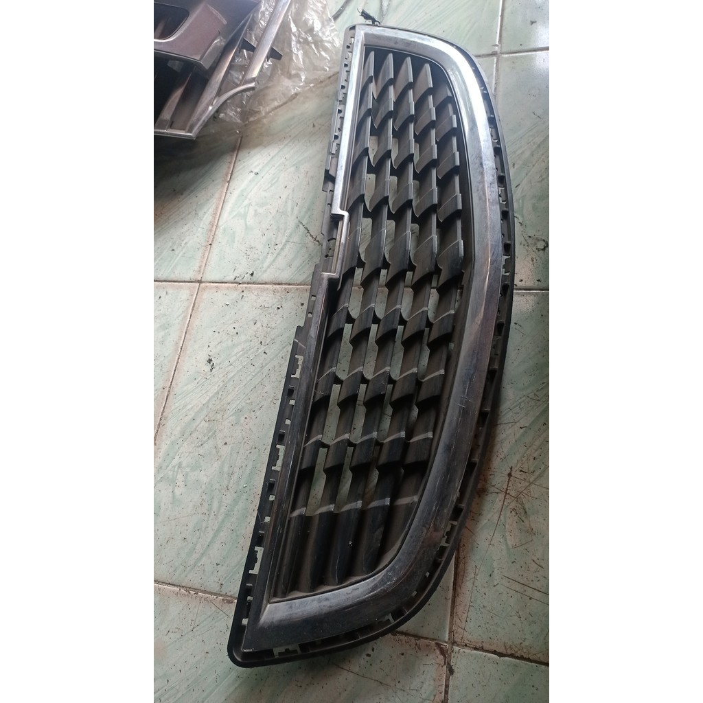 Grill bawah depan Chevrolet spin original