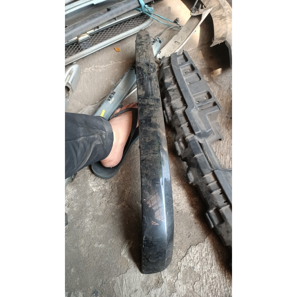 List Bumper Mercedes Benz W211 E-Class Non Facelift.