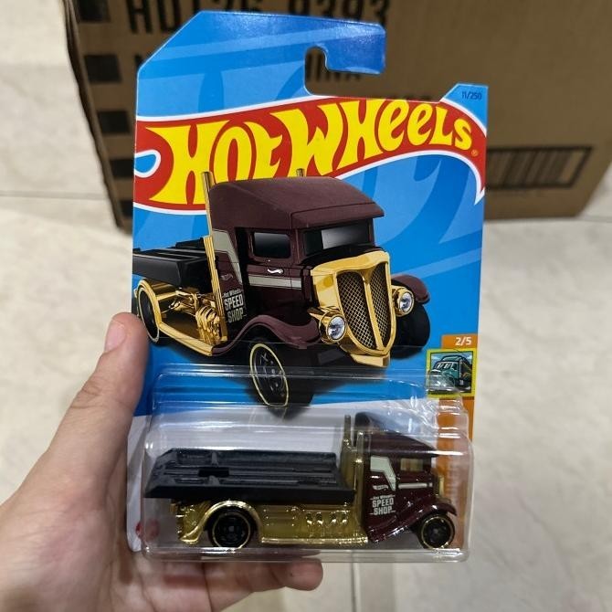 Hot Wheels Fast REO Haulet truck tuink derek