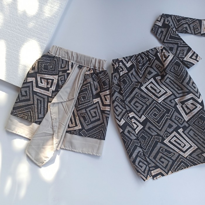 Setelan Kamen Udeng Anak Laki-Laki Motif Batik Etnik Usia 1-5 Tahun