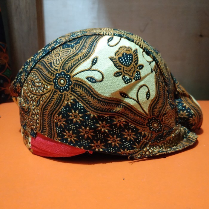 Blangkon Anak Laki-Laki Adat Jawa Khas Solo Warna Coklat