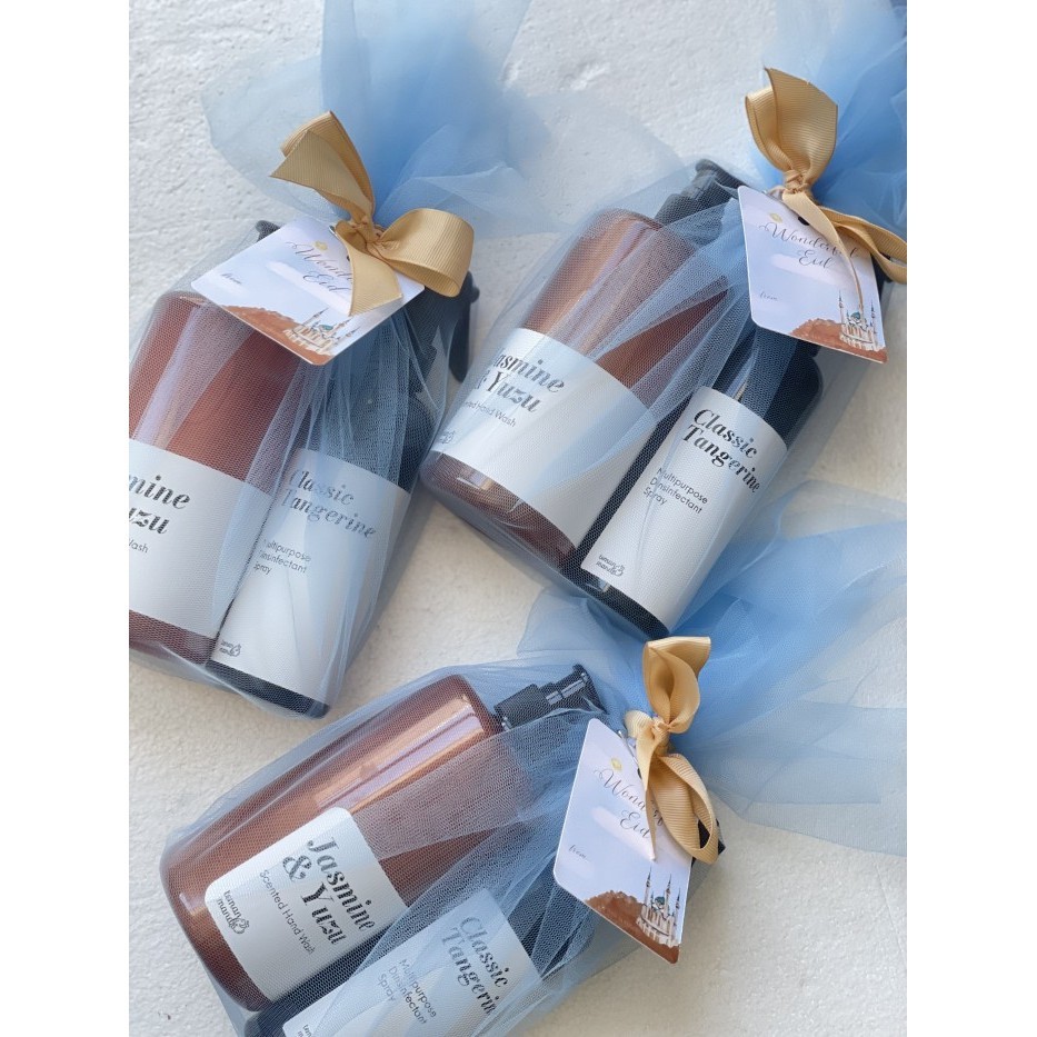 

Ready GIFT SET HAMPERS TILE HOLIDAY 2022 HAND WASH DISINFEKTAN