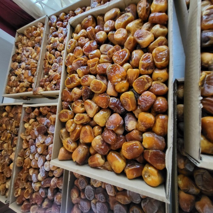 

Kurma - Kurma Sukari Al-Qassim 3Kg / Kurma Sukari / Kurma Raja
