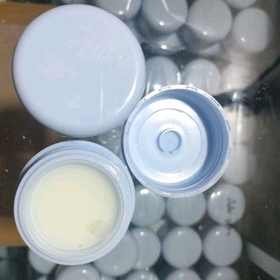 SPECIAL SUNSCREEN ACNE cream siang jerawat spf 30 fbg zz
