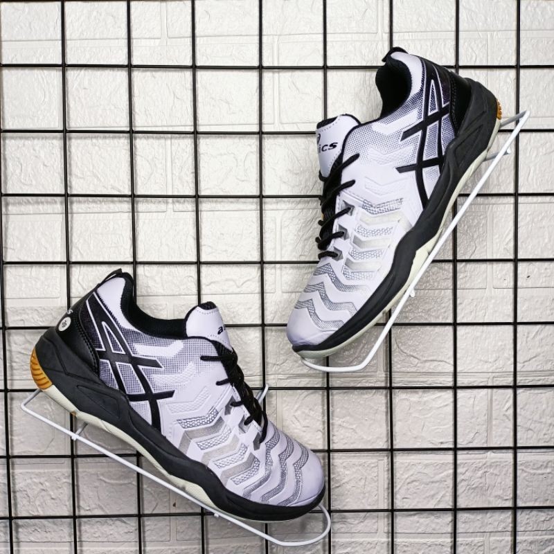 SEPATU BADMINTON ASICS ANTI SELIP TERBARU
