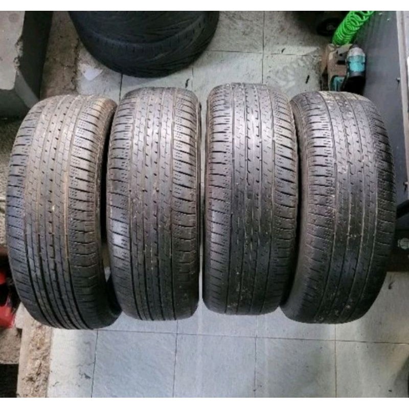 1 Set 4 Biji Ban Mobil Copotan Ring 17 Merek Dunlop Ukuran 225/60 R17 Second Tubless