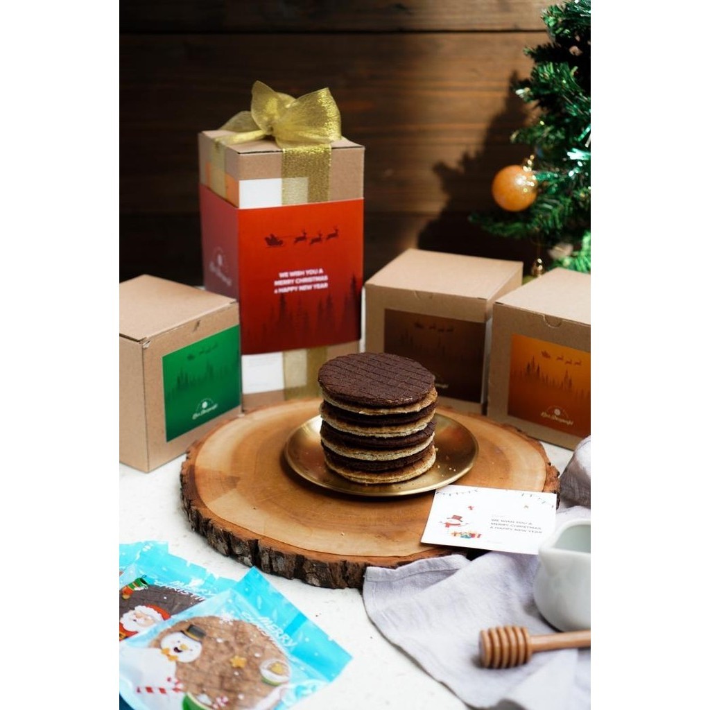 

2 Box Premium Christmas Hampers By Kin'S Stroopwafel
