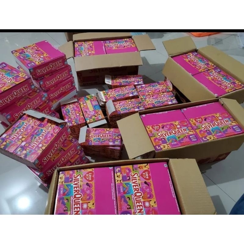

S8U COKLAT SILVERQUEEN EDISI VALENTINE 1PAK ISI 2PCS BERUANG TEDDY BEAR ISI 3PCS 2025 PT5