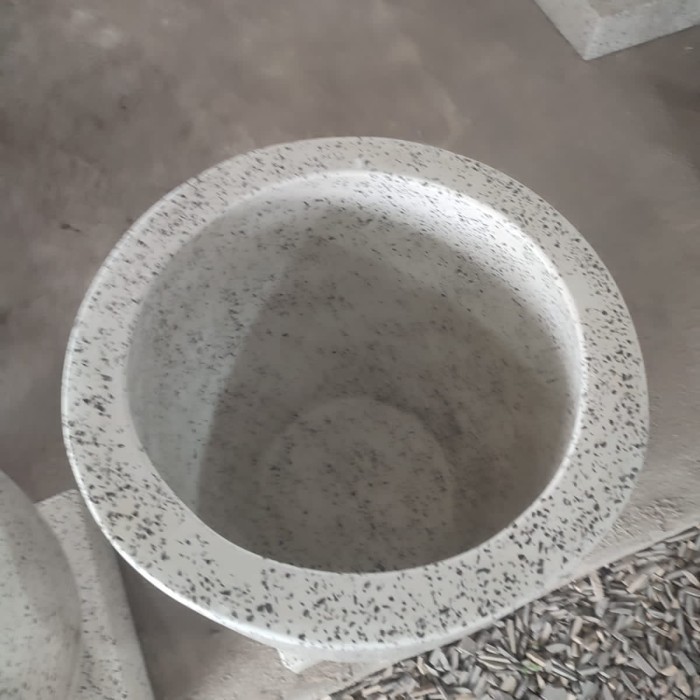 Bak Mandi / Gentong Teraso Minimalis