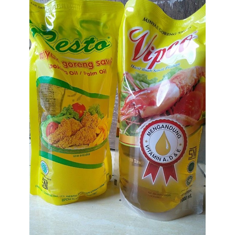 

minyak goreng Resto dan vipco 1liter