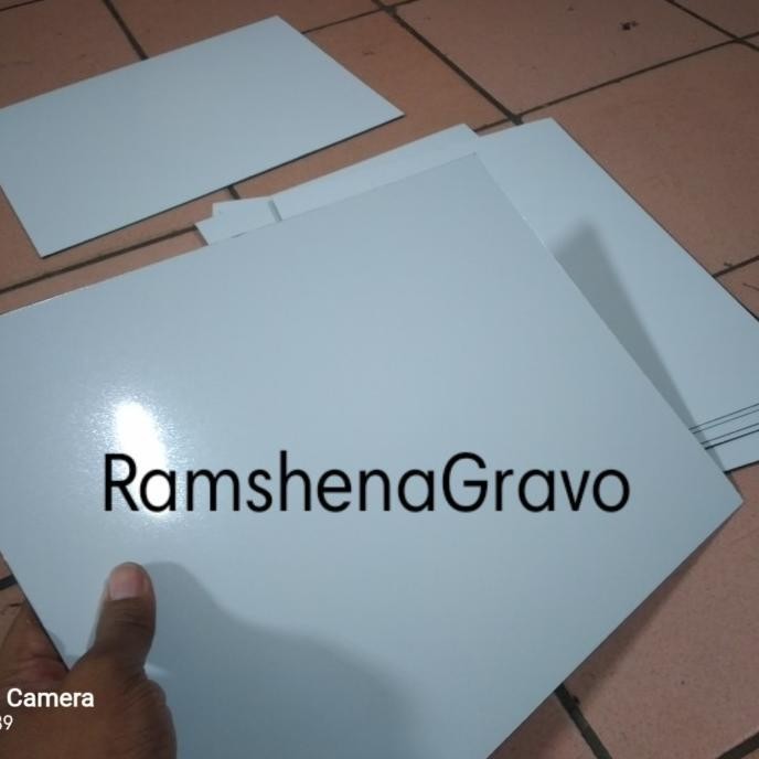 

New Sale Gravoply/Bahan Nama Dada/Name Tag/30X40Cm Tebal 1.5Mm/Hitam Limited Edition