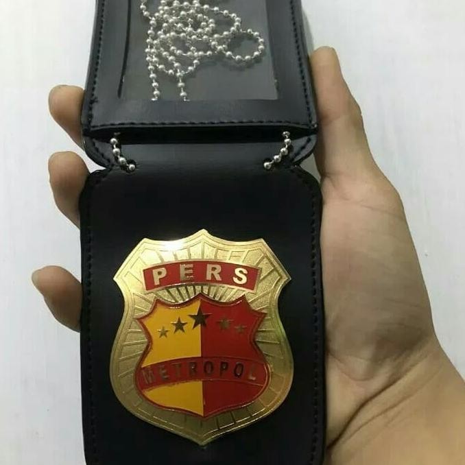 

Terlaris Name Tag Id Card Dompet Pers Metropol Plus Kalung Kualitas Bagus Stok Terbatas