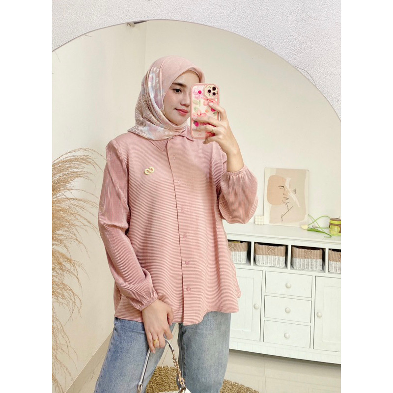 [ONLINE EXCLUSIVE] Ayunda Pleats Shirt / kemeja plisket premium