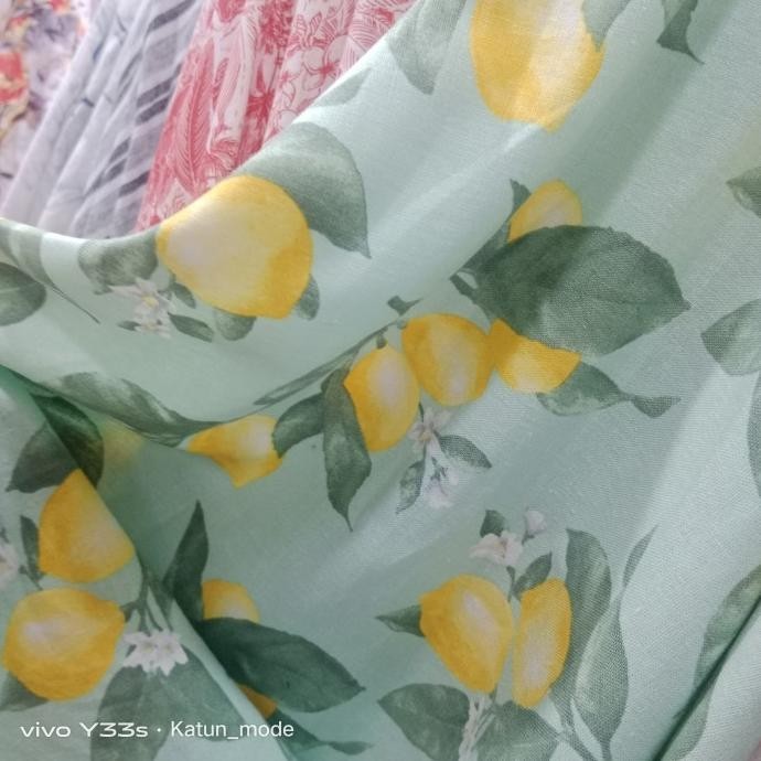 

Bahan Kain Linen Motif Biru Meteran (Harga 1Meter)