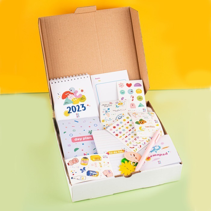 

Stationery Hampers - Paket Alat Tulis Dan Notes - Hariku Studio