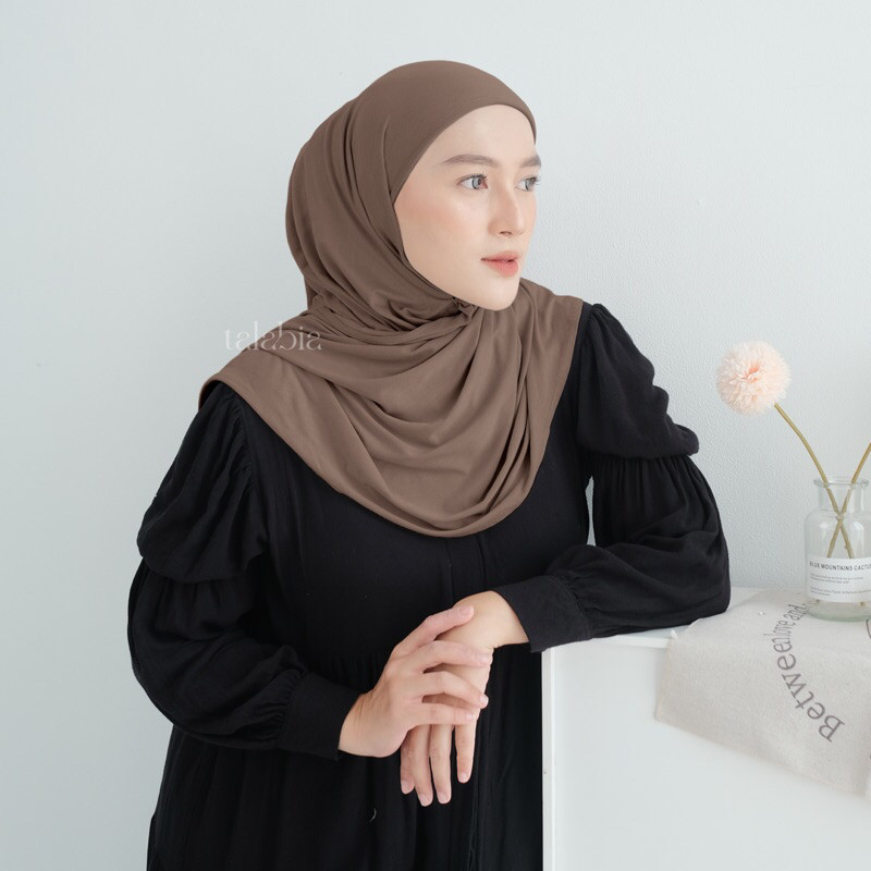 [SVT COLLECTIONS] TALABIA - Noora Scarf Hijab Segi Tiga Inner Rayon Spandex Cooltech