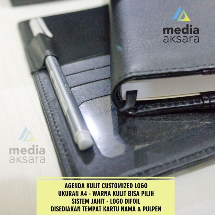 

BARANG TERLARIS Agenda Customized Cover Kulit - Menggunakan logo/nama perusahaan