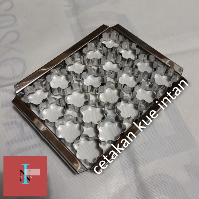 

Cetakan Kue Kering/Khas Teng Motif Sakura Bahan Stainless