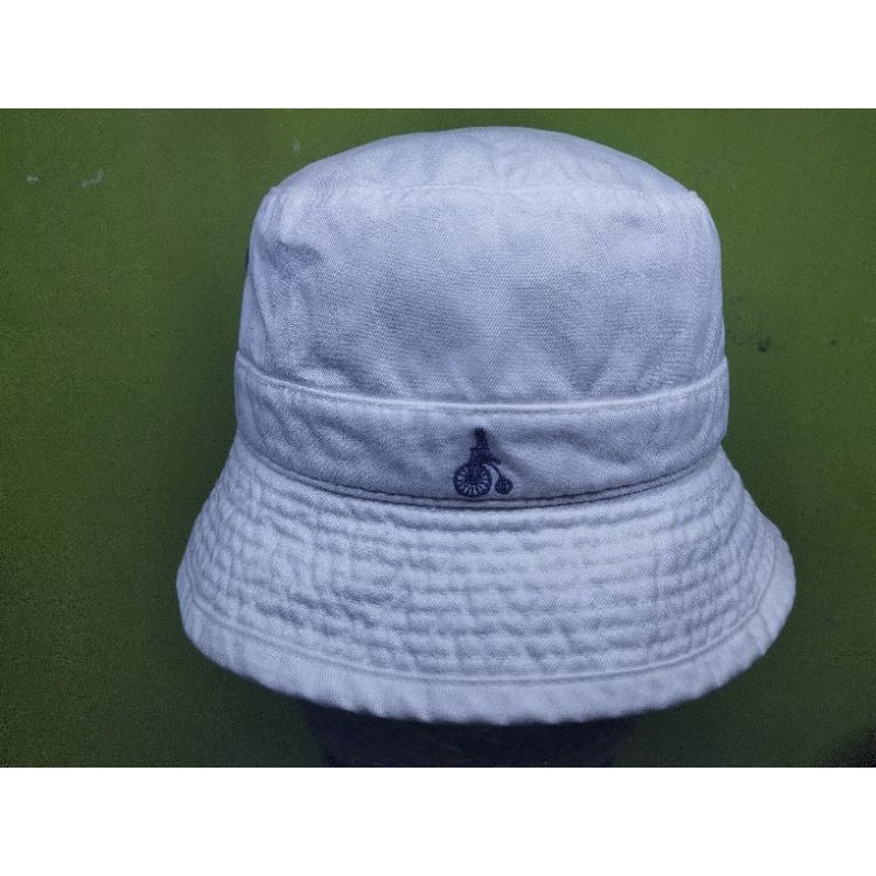 topi bucket beanpole