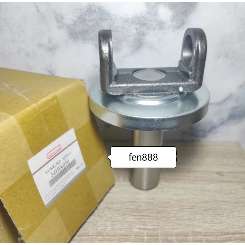 YOKE SLEEVE BELAKANG MITSUBISHI TRITON 2.8 ORIGINAL