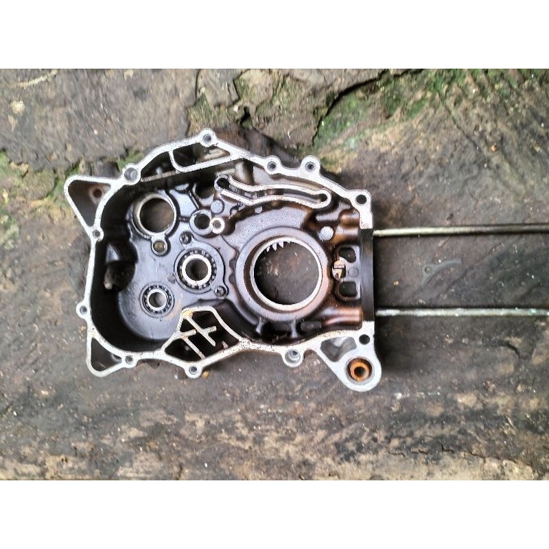 blok mesin sebelah kanan motor Vega ZR balok copotan motor
